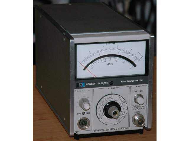 Hewlett Packard 435A, měřič výkonu 