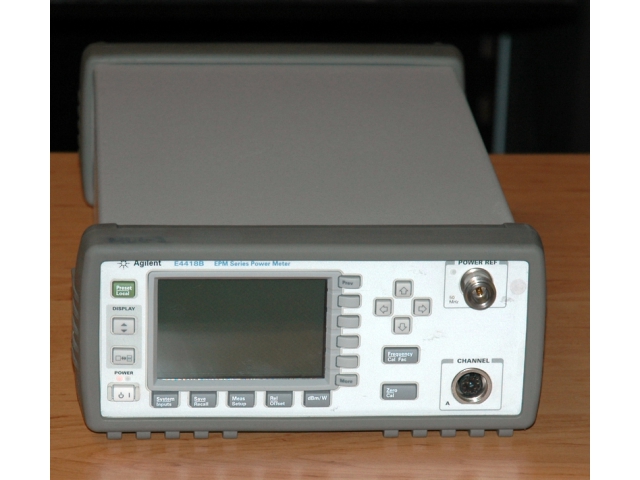  Agilent E4418B RF power meter