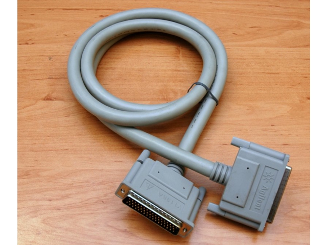 AGILENT Y1135A kabel 50 pin M/F 1,5m obrázek 1